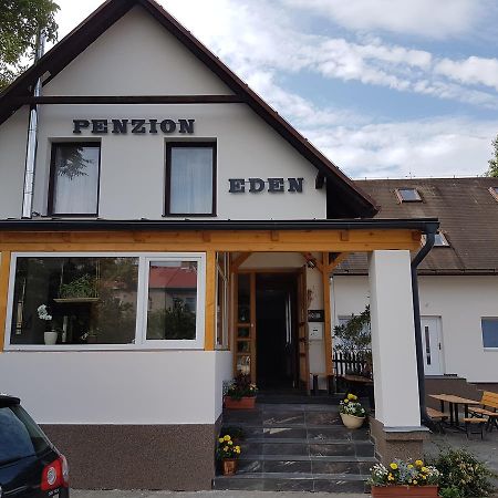 Penzion Eden Турнов Екстериор снимка